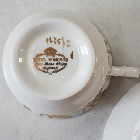 Vintage Niagra Falls Canada Royal Windsor Bone China Teacup & Saucer England - Picture 3 of 6